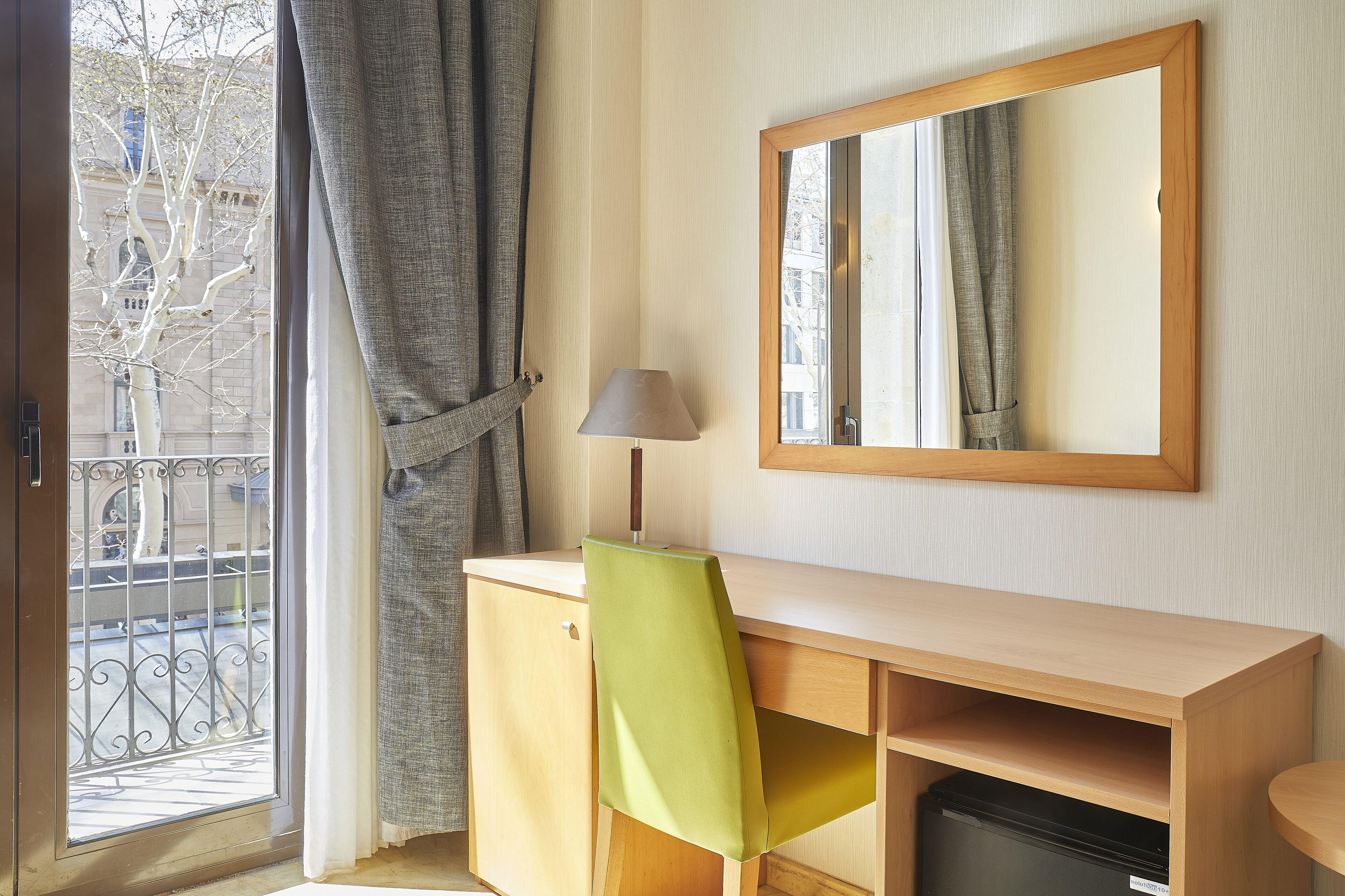 Twin Room with Balcony and City View,1559627320:JPEG